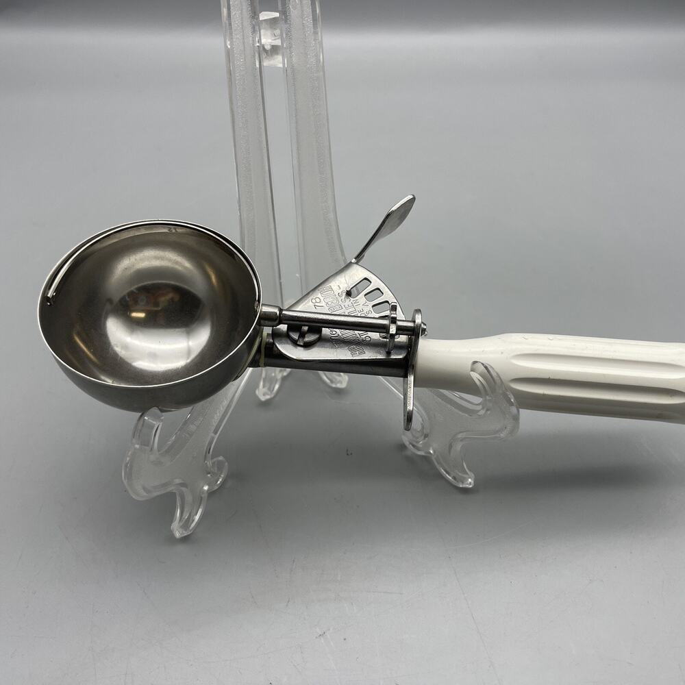 Vintage Hamilton Beach Ice Cream Scoop Model 78 Stainless Steel 9" White Jadite